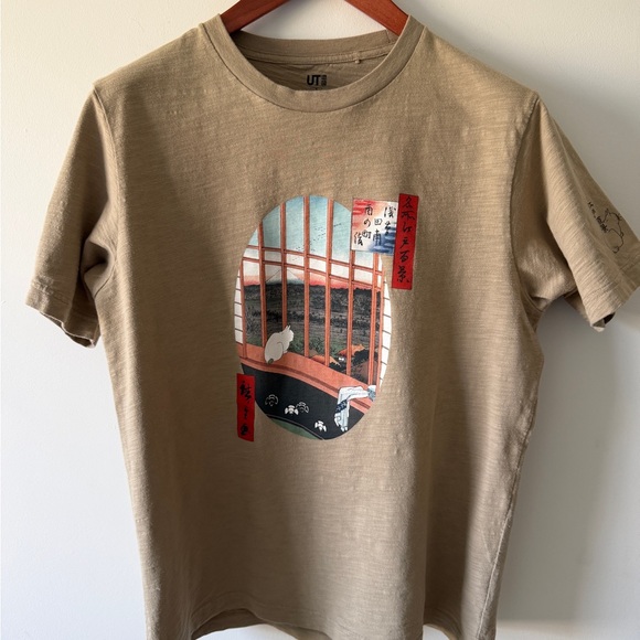 Uniqlo UT Japanese Cat Graphic T-Shirt Beige 100% Cotton Men’s M - Picture 2 of 11